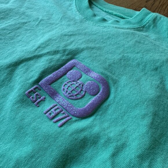 Walt Disney World Glitter Spirit Jersey Little Mermaid Colors Size Small - Picture 5 of 14